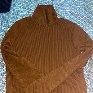 Long sleeve turtle neck